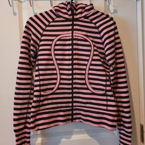 Lululemon Scuba Hoodie size 6